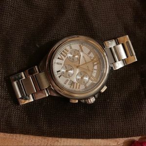 Chunky Michael Khors silver watch
